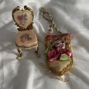 Elegant Floral Embroidered Christmas decor